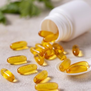 yellow-pills-arrangement
